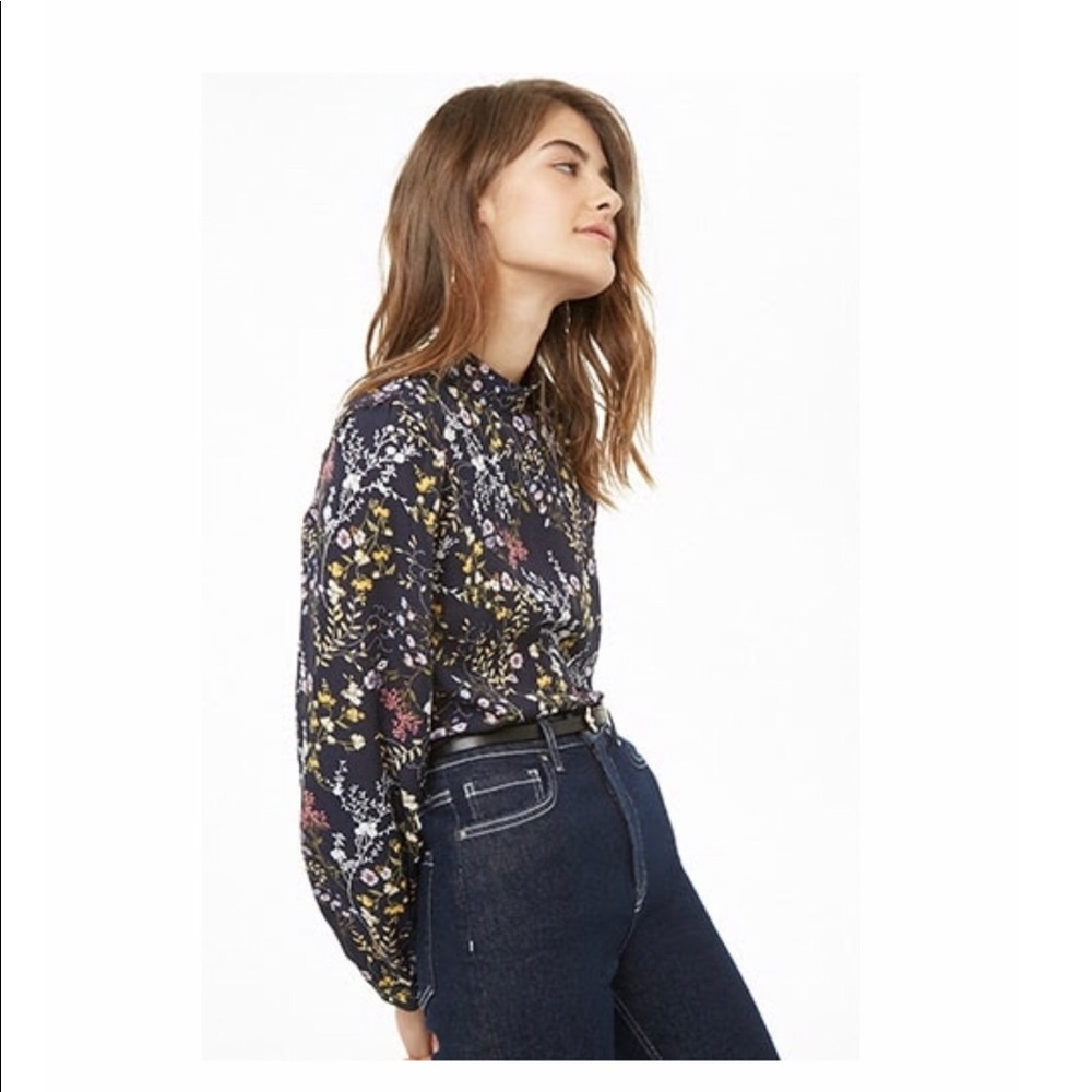 NWT Wildflower Floral Print Top Forever21